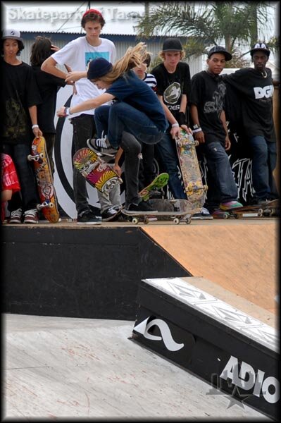 Lacey Baker – 360 flip