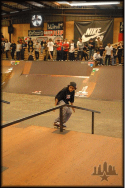 Felipe Gustavo - kickflip front crook