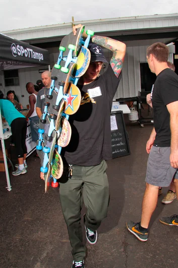 <!--b4bday15-->
Eric going in for the win with no stops.