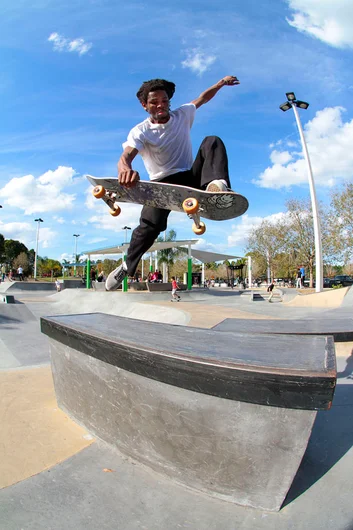 <!--wh152-->

Derick Wynn shut down the session with this Fast Plant on the big box. We literally left right after he landed this and headed straight to the Downtown Throwdown