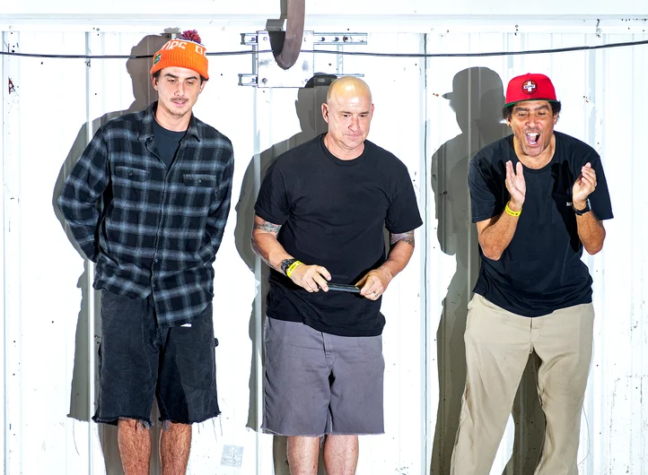 The crowd has multiple reactions to the mayhem. 
<!--tampam2022madnessconcretejam-->