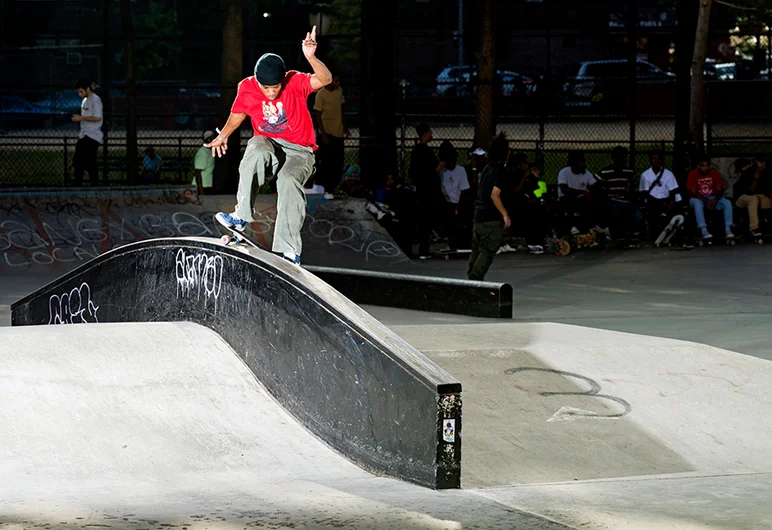 <!--danyc17practice-->

Comin’ thru w/ a vengeance, Christian Henry houses a Smith Grind.