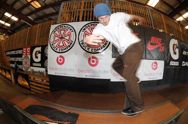 Brodie's looking so good doing these backside 180