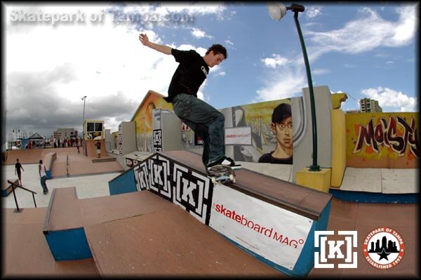 Branen Fitzgerald - frontside 180 nosegrind