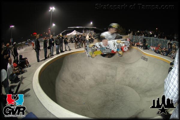 etnies Goofy vs Regular Bowl Jams