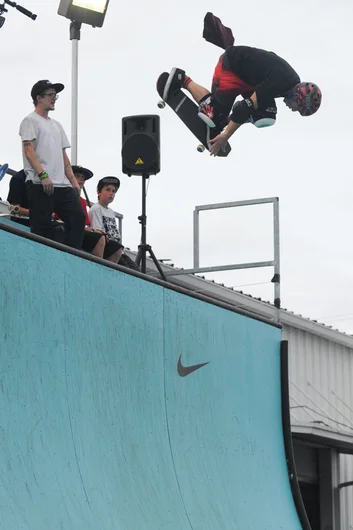 Holmes warming up on the vert ramp before rain shut it down.<!-- Tampa Pro 2013 Thursday and Friday -->