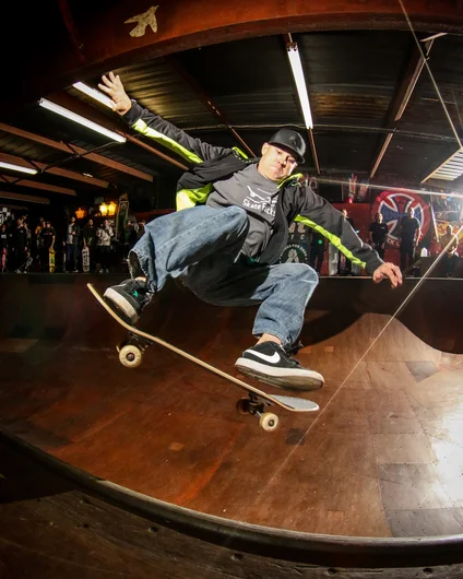 <!--ombj20photos-->

James Boswell with a nice Frontside Floater
