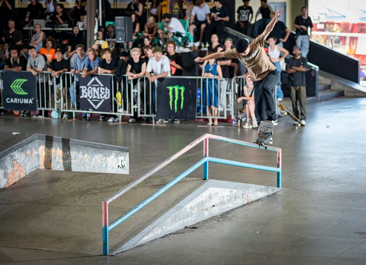Jonas Carlsson back on that dang A-frame again!

<!--damnamla22finals-->