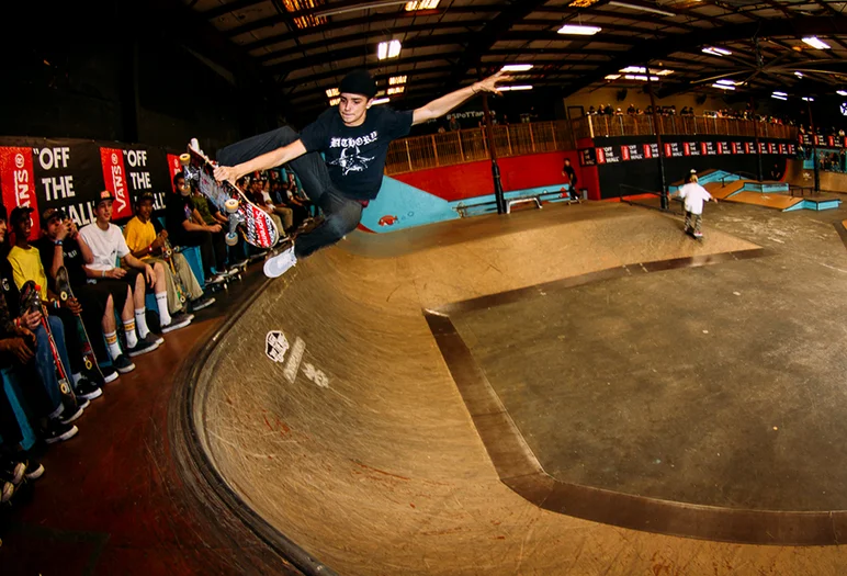 <!--cotc16-->

Alejandro Burnell, Frontside Boneless for the home team, Skatepark of Tampa.