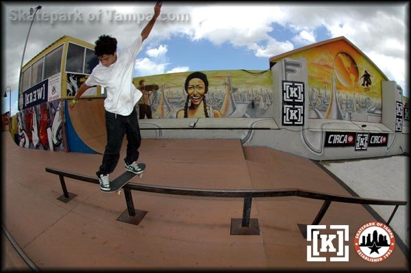 Yonnie - nollie back lip