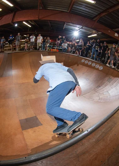 Willie bringing the laughter with the box head run.

<!--ombj2022-->