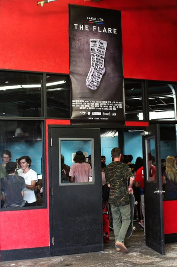 <!--theflarephotos-->
Video Time! Crowd in everyone.