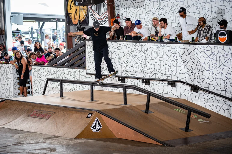 Carlos goes the distance on a 5-0

<!--tampapro22finals-->