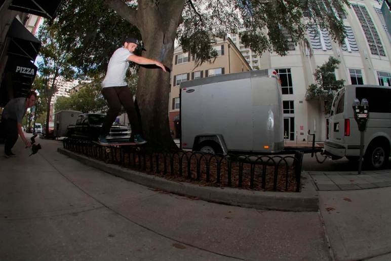 <!--exp115-->

This is when that one rail comes in handy, FS Lip for the long haul.