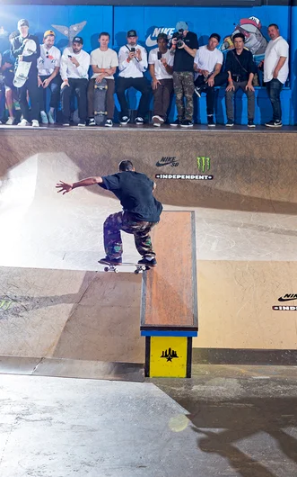 <!--pro17-finals-->

Tiago Lemos makes the finals and celebrates with a Crook up the Hubba.