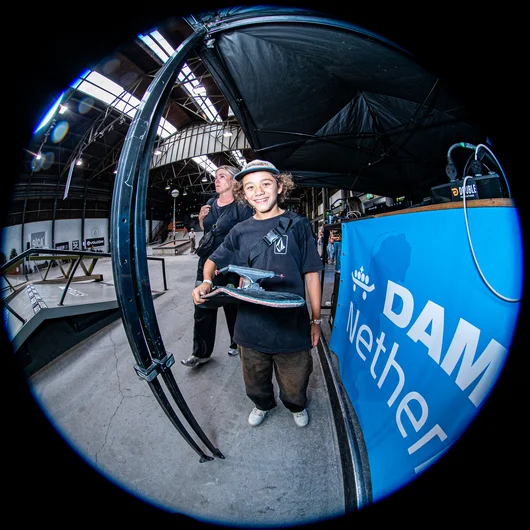 Julian broke his truck during the semi-finals and had to skate Joey Brezinski's board in the finals. I don't think many kids can say that!

<!--damnamnetherlandsday3-->