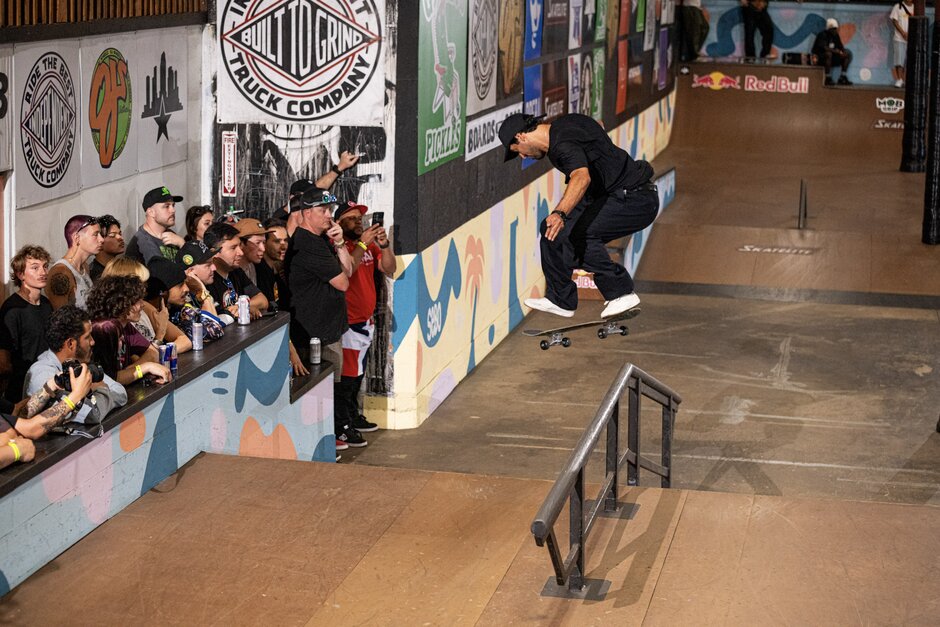 Kickflip Back Tail