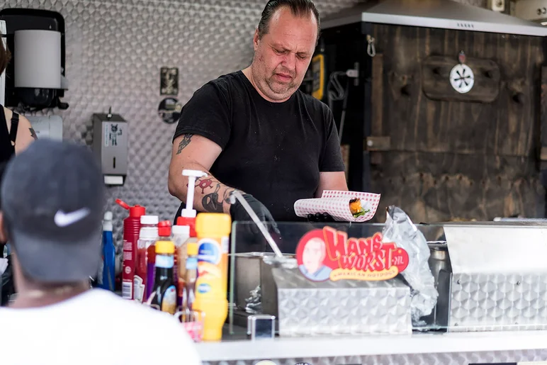 <!--daams17qual-->

The food here is the Worst.