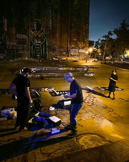 It's 6 am do you know where your kids are? They're probably at LES cleaning up trash getting ready for Damn Am 2023 Qualifiers to start!


<!--damnamnyc23-day2-->