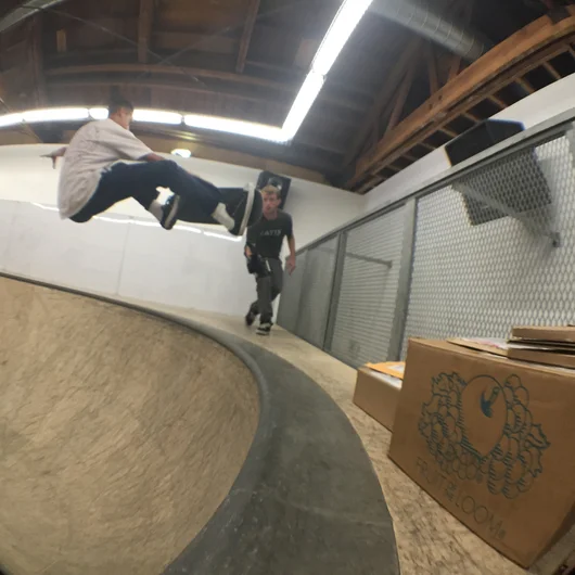 <!--lart15-->

Just because I can’t shoot a good photo doesn’t mean Alejandro didn’t shred the life out of the thing. 