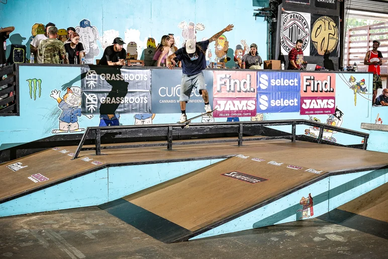 Santi again with a Crook to backlip like it's an Am contest in 2005

<!--curaleaf420-2024-->