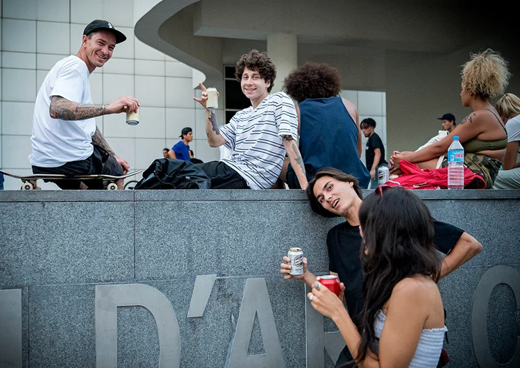 <!--barcygsd-->

Greeted by these cuties: Sascha Daley, Mathias Torres and Denny Pham.
