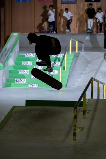 Always have to include one artsy photo in my blog posts. Tre flip silhouette shot.

<!--damnamjapan2022day1-->