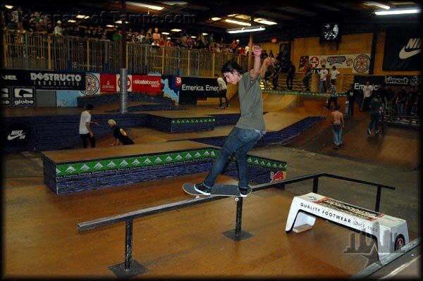 Leo Romero - frontside feeble