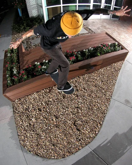 <!--silotoa-->

Eric McKenney : Back Tail
