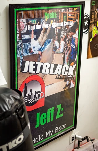 <!--dachi19d1-->

A framed photo of what sparked our interest in the first place. 