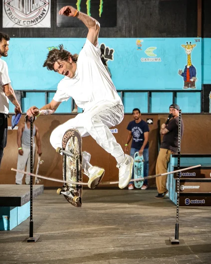 Time for the “High” Ollie Contest. This dude won Steeziest Ollie, probably not on this try though…

<!--curaleaf420-2024-->