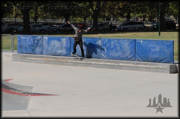 Leo Romero - backside nosegrind