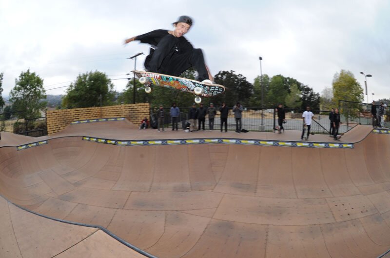 Charlie Blair  floats frontside