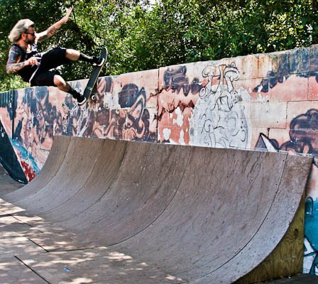 Rob's Bachelor Party: Clem rock fakie