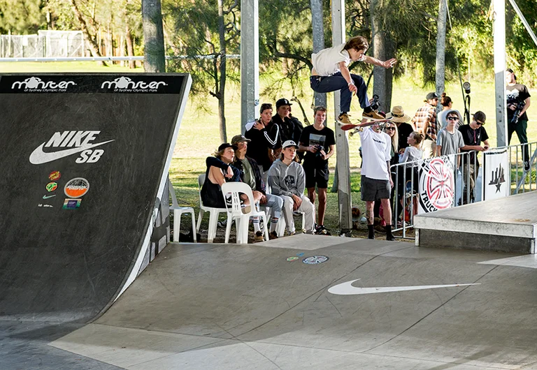 <!--daausfinals-->

Charles Robertson gets toey on a mega transfer.