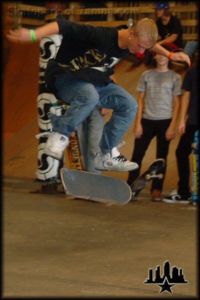 Krux Kickflip Challenge 2006