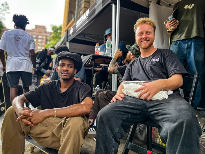 Glancy grabbing his hoagie

<!--damnamnyc23-day2-->