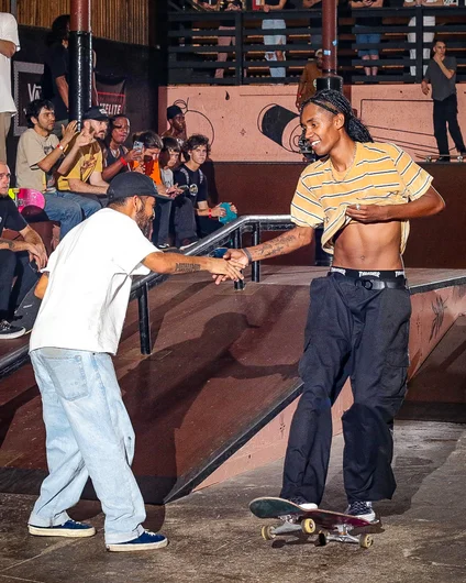 Good shit Javon!

<!--clashofthecrews23besttrick-->