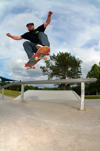 <!--daatlrt-->

Chris was our DJ for the weekend at the contest which sets you up for not much skating. That all ended here. DJ Cub - Ollie over Flatbar.