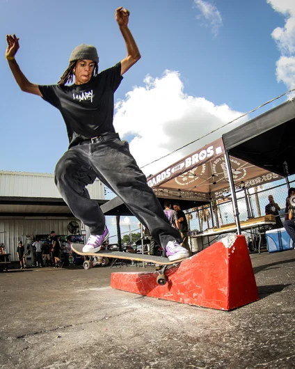<!--consproject-->

Jordi Zapata : Slappy Crooks