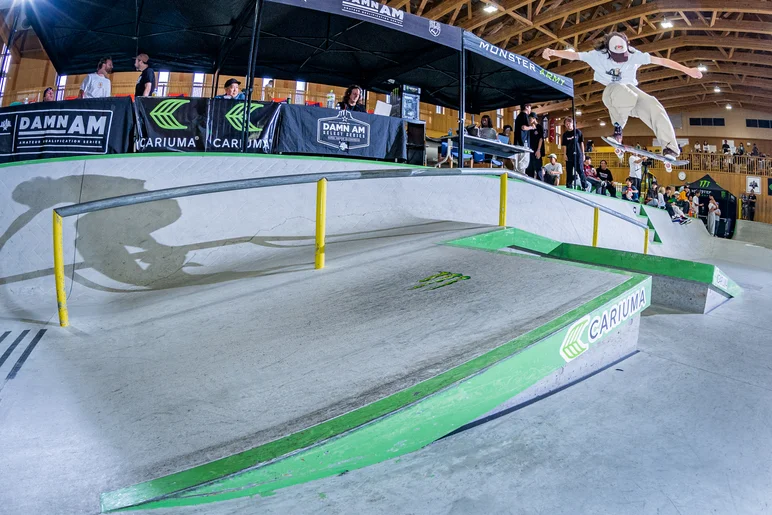 Another back heel from Luca. He caught it right before I snapped.

<!--damnamjapan2023mensqualifiers-->