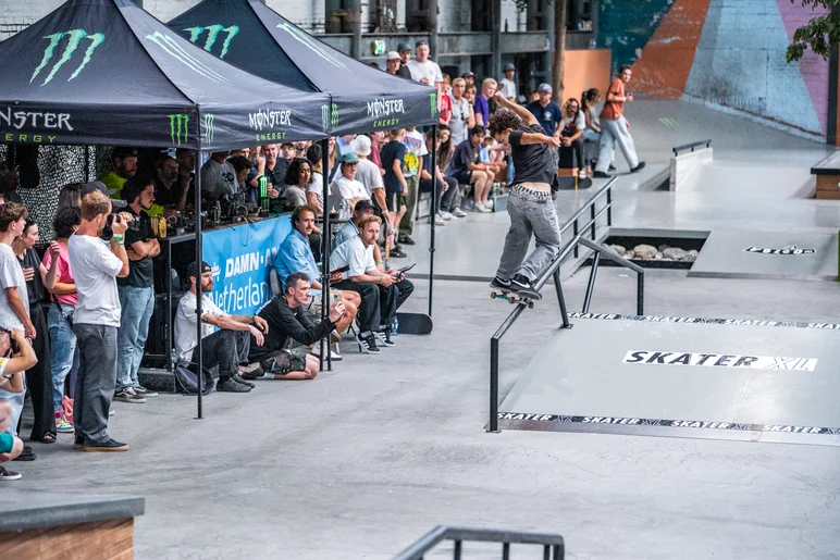 Yakov Terrell finished Qualifiers in the top 2 and landed a spot in the finals right off the bat. He was NOT playing in the finals. Here are a few photos of his 2nd place run.


<!--damnamnetherlandsday3-->