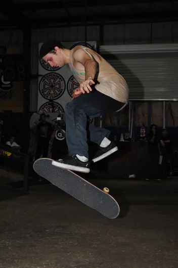 It's time for the final Game.  PJ Castellano is in with a 360 flip.<!-- Game of SKATE 2012 at SPoT -->