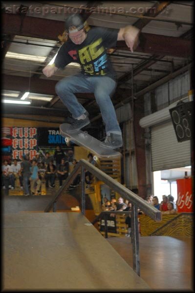 Timmy Knuth - kickflip crook