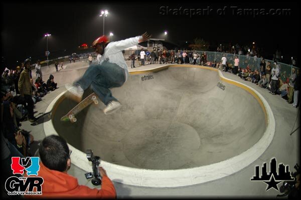 etnies Goofy vs Regular Bowl Jams