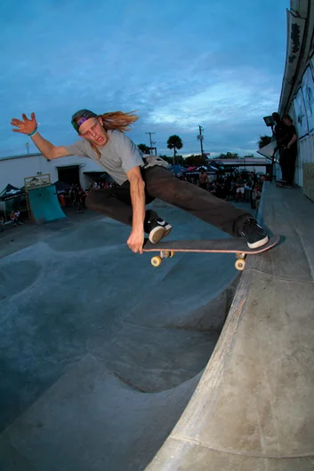 <!--ta14-fn-->

Tim Zom killed it at Damn Am Portugal.  Here's a smooth crailslide.