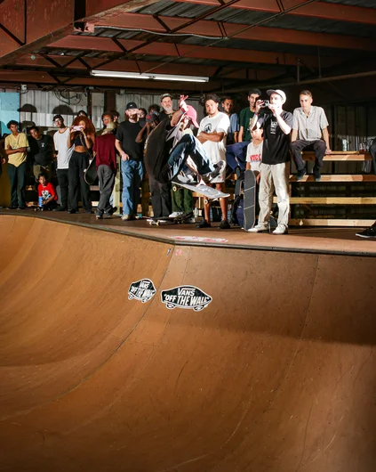 Ian Walsh and The Shack crew showed up unannounced from New Jersey. Ian had no problem closing out the Bowl Jam with a last minute Flick Indy for the fans.

<!--clashofthecrews23-->