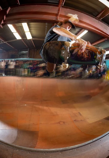 Local Miles McKinney hopped in the mix!

<!--tampapro22madnessbowljam-->