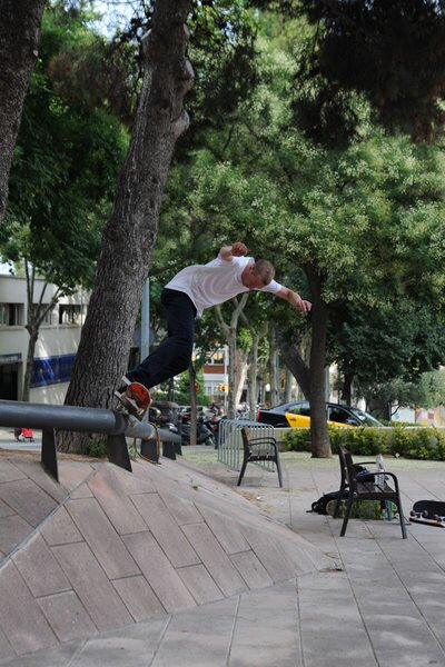 Barcelona: Neil Smith - 5-0 into the steep bank