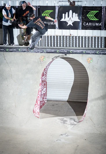 Trey kicks things off with a 1,000 mph nose grind over the doorway

<!--tampapro23concretejam-->